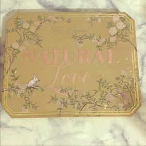 Too Faced Natural Love eye shadow palette